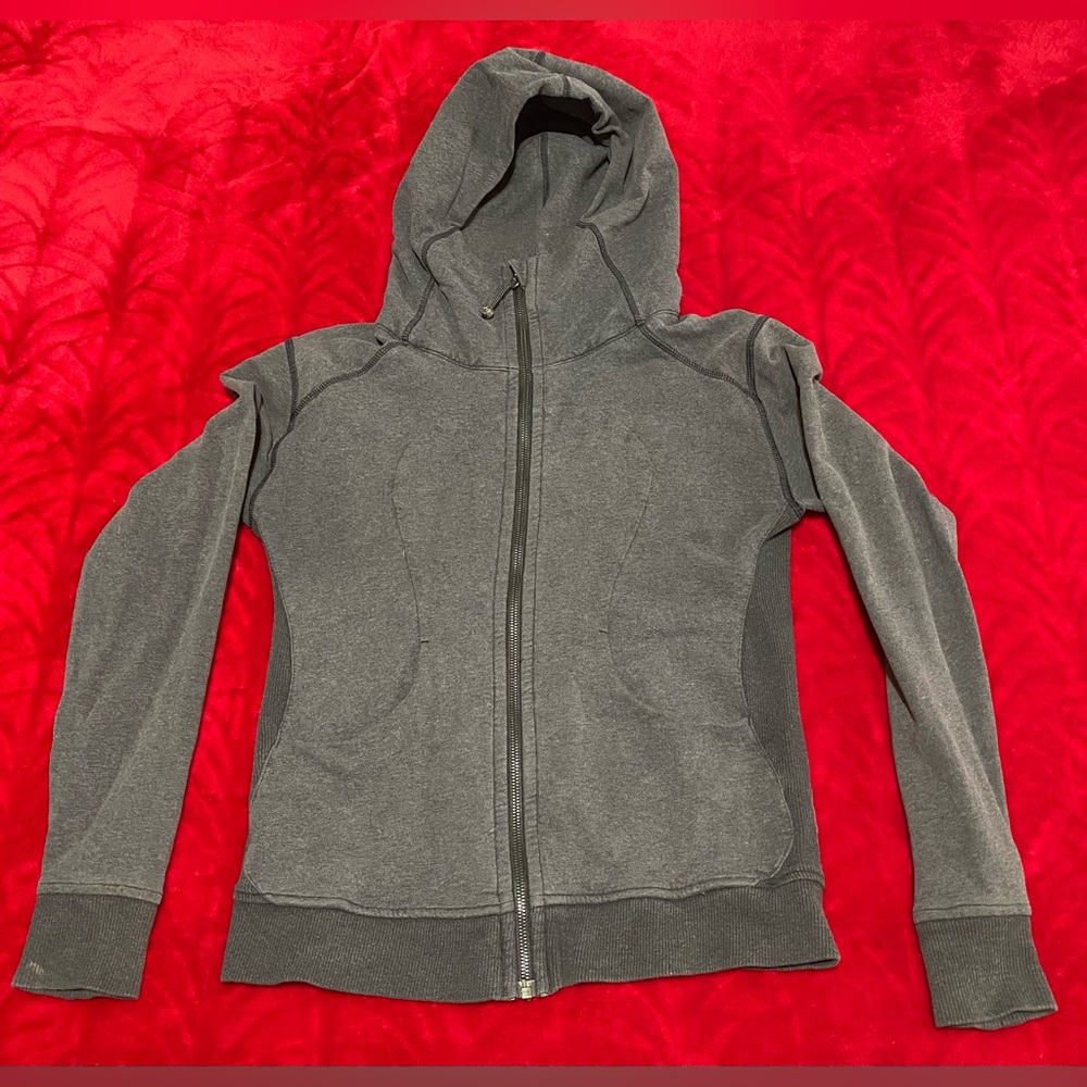 Lululemon Sz 6 fan favorite signature hoodie the perfect pre post workout layer - Picture 13 of 17